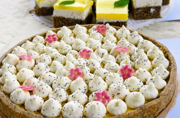 Makový tart s citronovým crémeux a pěnou z bílé čokolády