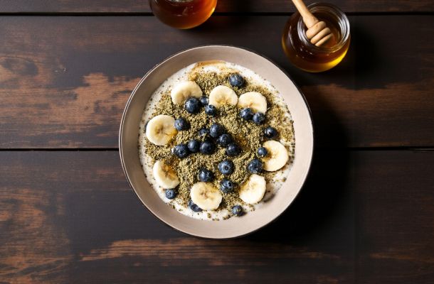 Krupicová kaše s makovým mlékem